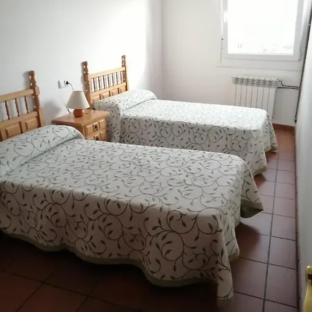 Piso Centrico Y Amplio En Praza Do Regueiro, Apartment Isla de Arosa