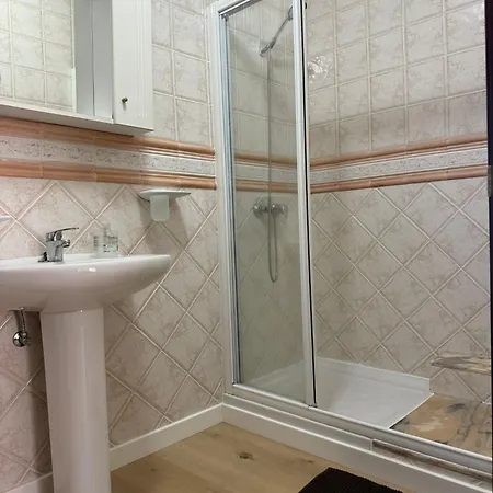 Piso Centrico Y Amplio En Praza Do Regueiro, * إيسلا دي أروسا